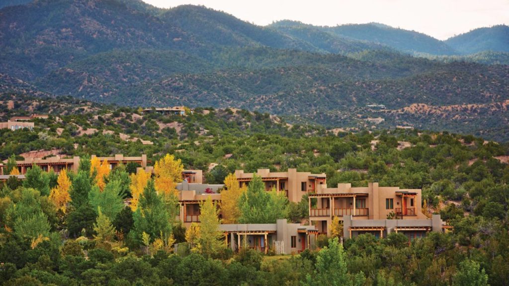 Four Seasons Santa Fe is an ultra luxurious property to languish in. The convenient location, included Mercedes convertible, excellent food, extra special spa, and fabulous pool make this a good value as well as a decadent southwestern oasis. Four Seasons Santa Fa Hotel Review, Where to stay in Santa Fe New Mexico, Best hotels in New Mexico, Luxury Hotel Santa Fe