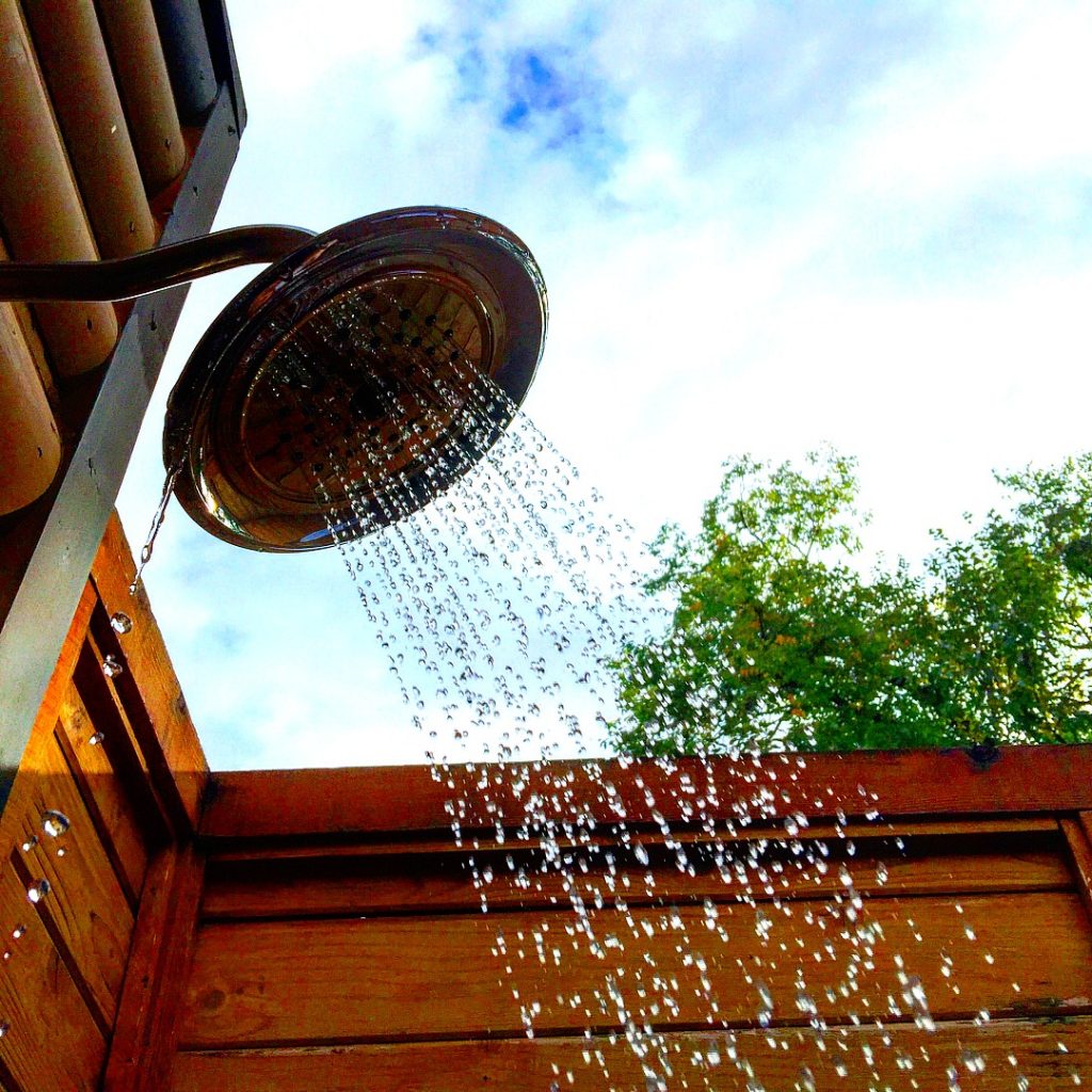 LAuberge Outdoor Shower L'Auberge de Sedona is an excellent choice for accommodations in Sedona, Arizona, and THE place to stay for people visiting with dogs. L'Auberge de Sedona Review, Sedona Arizona Luxury Hotels, Where to stay in Sedona, Best Hotels in Sedona. 