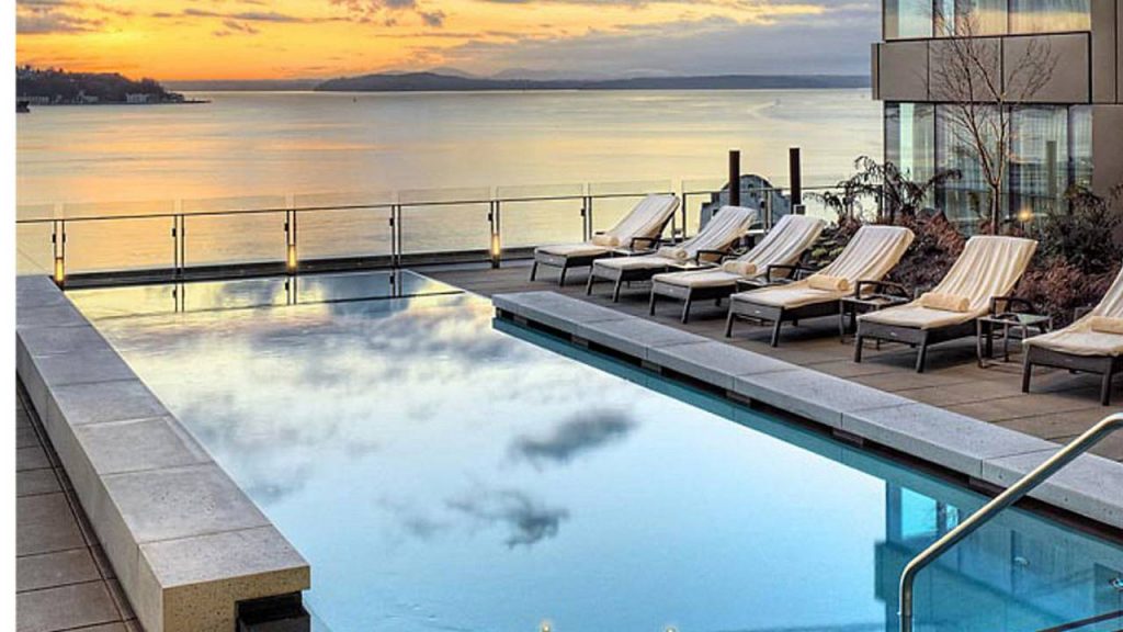 Four Seasons Seattle in the heart of downtown Seattle offers easy access to local attractions, great food, and a gorgeous rooftop pool. Four Seasons Seattle Hotel Review, Where to stay in Seattle, Best Seattle Hotels, @fourseasons @fsseattle