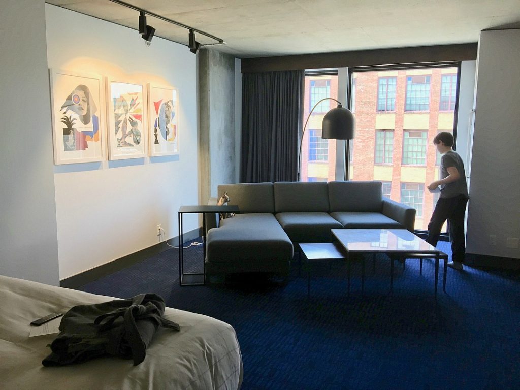 The Maven Hotel in Denver Colorado embodies what I love about Denver. It's creative, bold, interesting, and fabulous in every way. Maven Hotel Review, Where to stay in Denver, Where to eat in Denver, What to do in Denver, Colorado, best Denver hotels. 