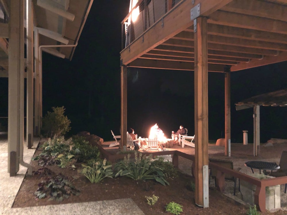 Hotel Review: Salishan Resort is a luxury resort on the Oregon Coast near Lincoln City. It's a family friendly, dog friendly resort that offers a quintessential Pacific Northwest experience. Where to stay on the Oregon Coast. Luxury Hotel Oregon Coast. Luxury resort Oregon Coast. 